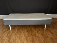 Säng 90 x 200 