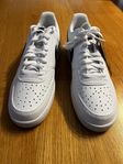 Nike court vision low strl 43