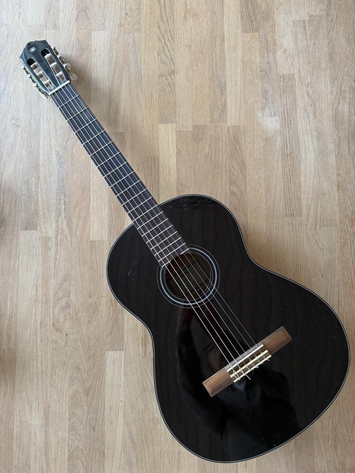 Akustisk gitarr Yamaha C40, b...