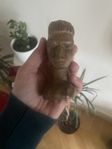 träskulptur från Afrika 2 olika