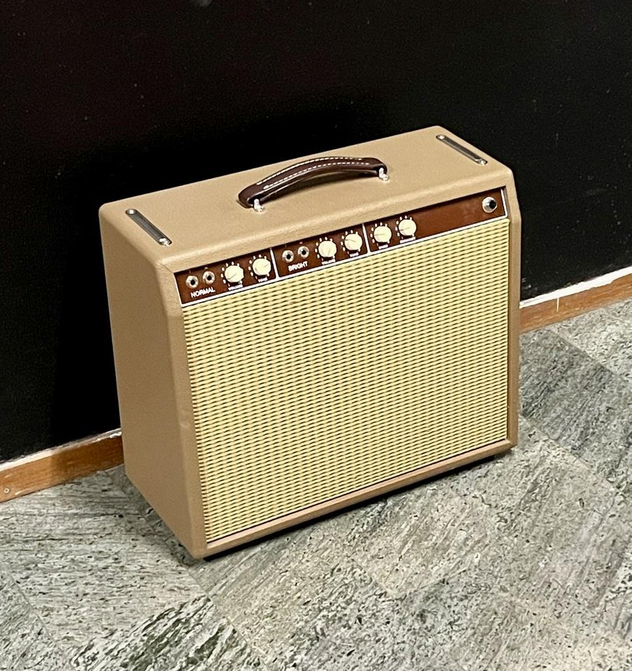 Li'l Dawg Amps The ChocoDawg