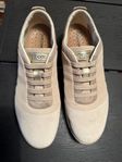 GEOX ljusbeige sneakers 