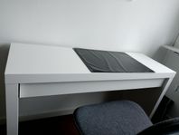 grunt skrivbord