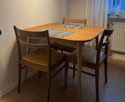 Matbord i teak - Hagafors
