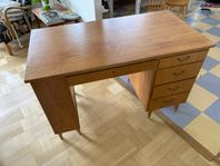 Skrivbord 