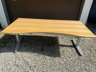 Kinnarps Höj- och sänkbara skrivbord
