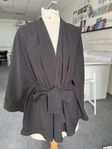 svart kimono jacka