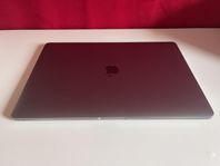 MacBook Pro 15” (2017) – i7, 16GB RAM, 500GB SSD 