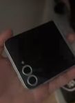 Samsung Galaxy Flip 6