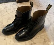 Snygga Doc Martens-kängor