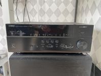 Yamaha RX-V673 – hemmabioreceiver, högtalare och subwoofe