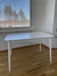 Vitt bord