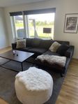 sammet soffa svart med divan