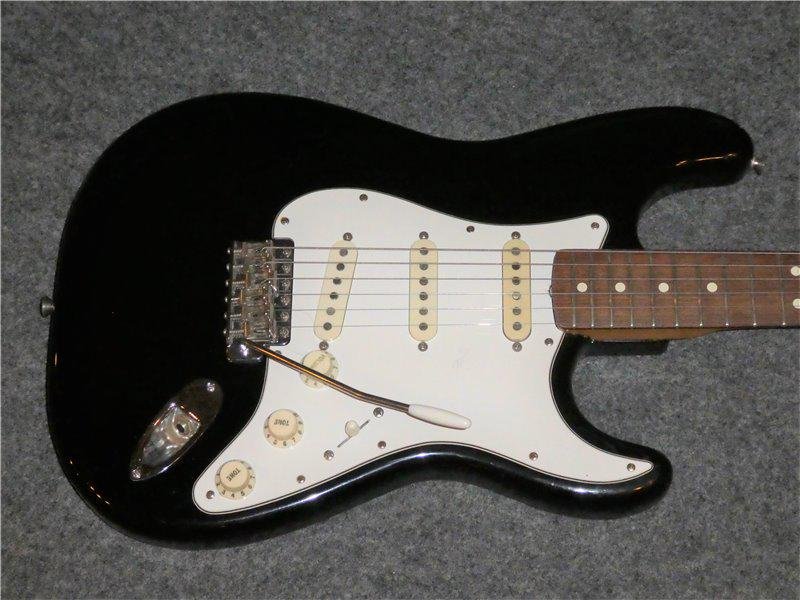 1982 Fullerton Fender AVRI-62...