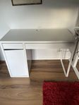 Skrivbord vit