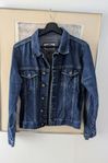 Snygg jeans jacka storlek M 