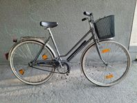Damcykel 28 tum, 3 växlar orginal ramlås 