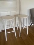 2 st vita pallar/barstol