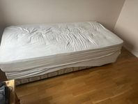 2st sängar (utmärkta, från engelska ambassaden) – 250kr