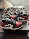 Jordan 1 bred toe