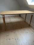Bord från Ikea, ”Anfallare/Hilver” 140x65