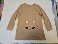 Sweatshirt tröjor storlek 122/128.