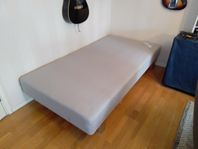 Säng 105x200cm