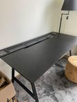 Skrivbord IKEA UTESPELARE