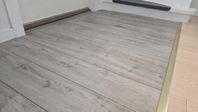 Trä-Klinker CASA GREY 15x90 cm – 7 paket (7,42 m²)