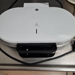 Ett våffeljärn från Wilfa, modell WDWA-516W. Effekt 1200W