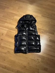 Moncler bomers väst 