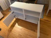 Bestå Tv-bänk 120cm med snygga ben