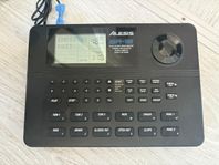 Alesis SR16