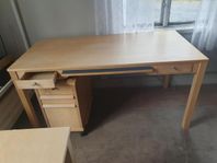Skrivbord
