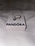 Halsband o Ring set från Pandora