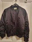 acne bomber jacka