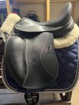 Tekna S-line dressyrsadel 15,5”