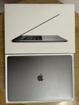 MacBook Pro 15 (2016), 145 cykler, USB-C & LAN-adapter ingå
