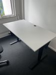 Skrivbord, sitt/stå Kinnarps