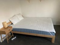 IKEA-säng 160x120 cm – I fint skick