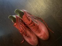 adidas fotbollsskor Strl 41 1/3