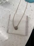 Efva Attling Peace halsband