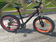 HÄFTIG VOLARE GRADIENT 16" FATBIKE BARNCYKEL 