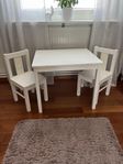 Bord och stolar