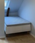 Ikea säng