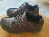 Ecco-skor 44 som ny