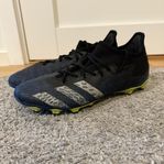 Adidas Predator Freak.3 Low FG fotbollsskor (storlek 41 1/3)