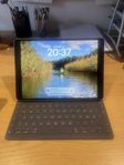 iPad Pro 10.5 tum + Smart Keyboard + Apple Pencil