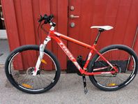 TREK CONIA.