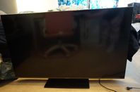 Panasonic TX-50HX702E  50"
